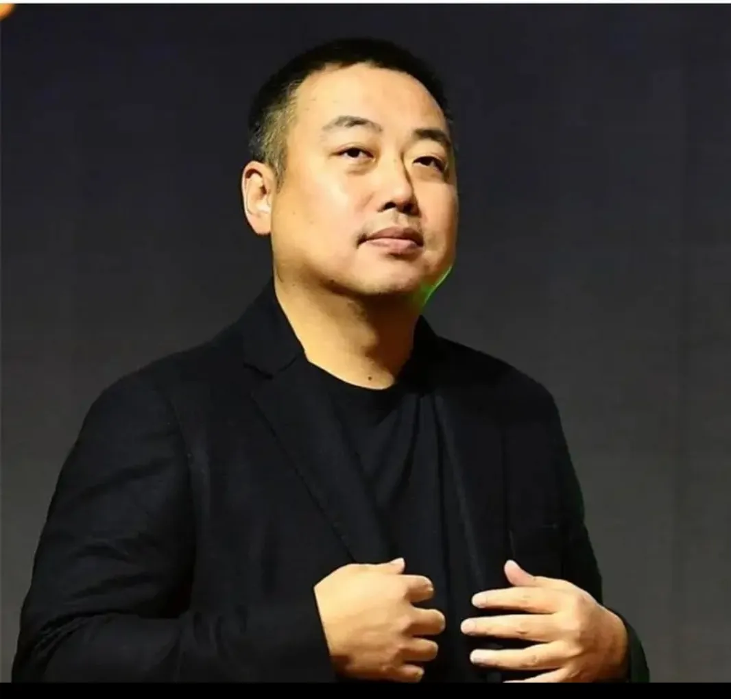 国乒回归回归闪耀表现，库里球迷集体呐喊